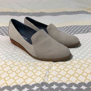Dr Scholls Dawned Light Gray Memory Foam Loafers